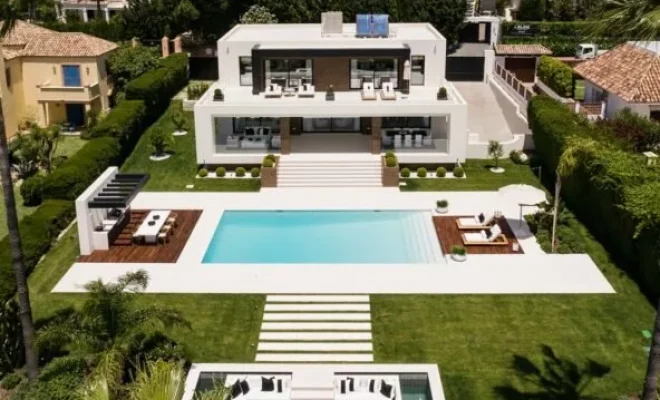 6-Bedroom-Front-Line-Golf-Villa-20-592x444
