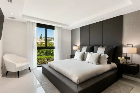 6-Bedroom-Front-Line-Golf-Villa-67