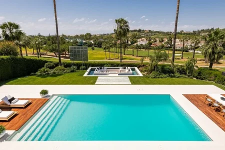 6-Bedroom-Front-Line-Golf-Villa-78